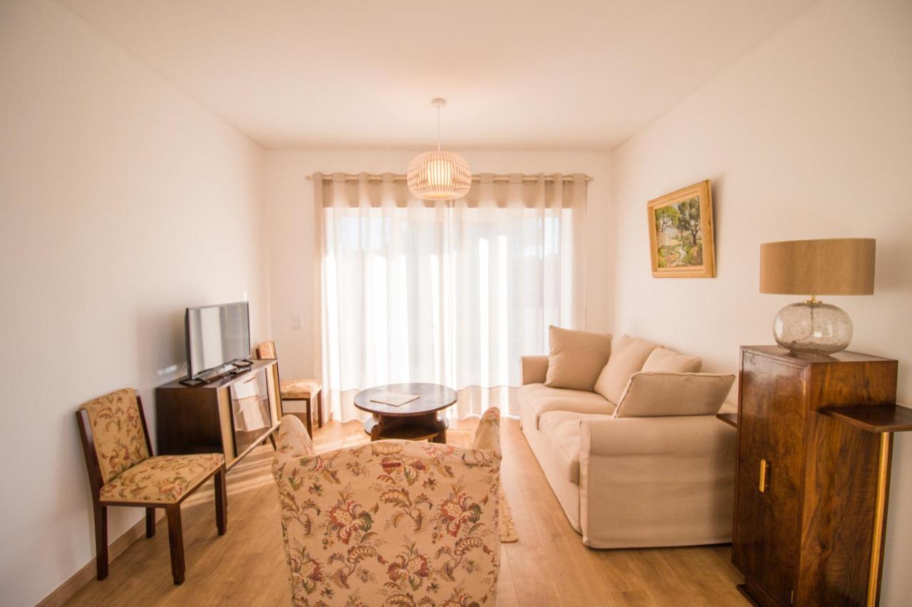 188 Apartments - Estrelicia - Pool And Balcony Cascais Bagian luar foto