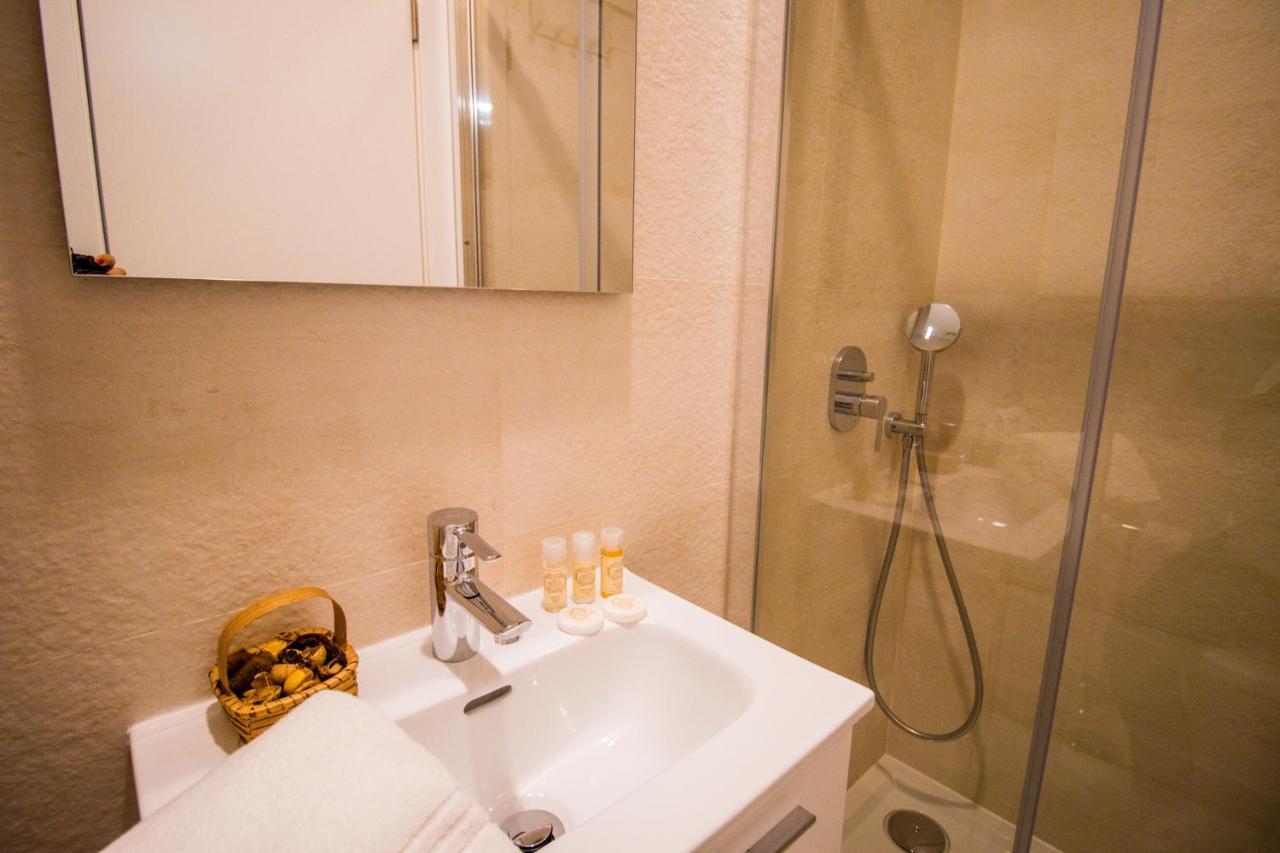 188 Apartments - Estrelicia - Pool And Balcony Cascais Bagian luar foto